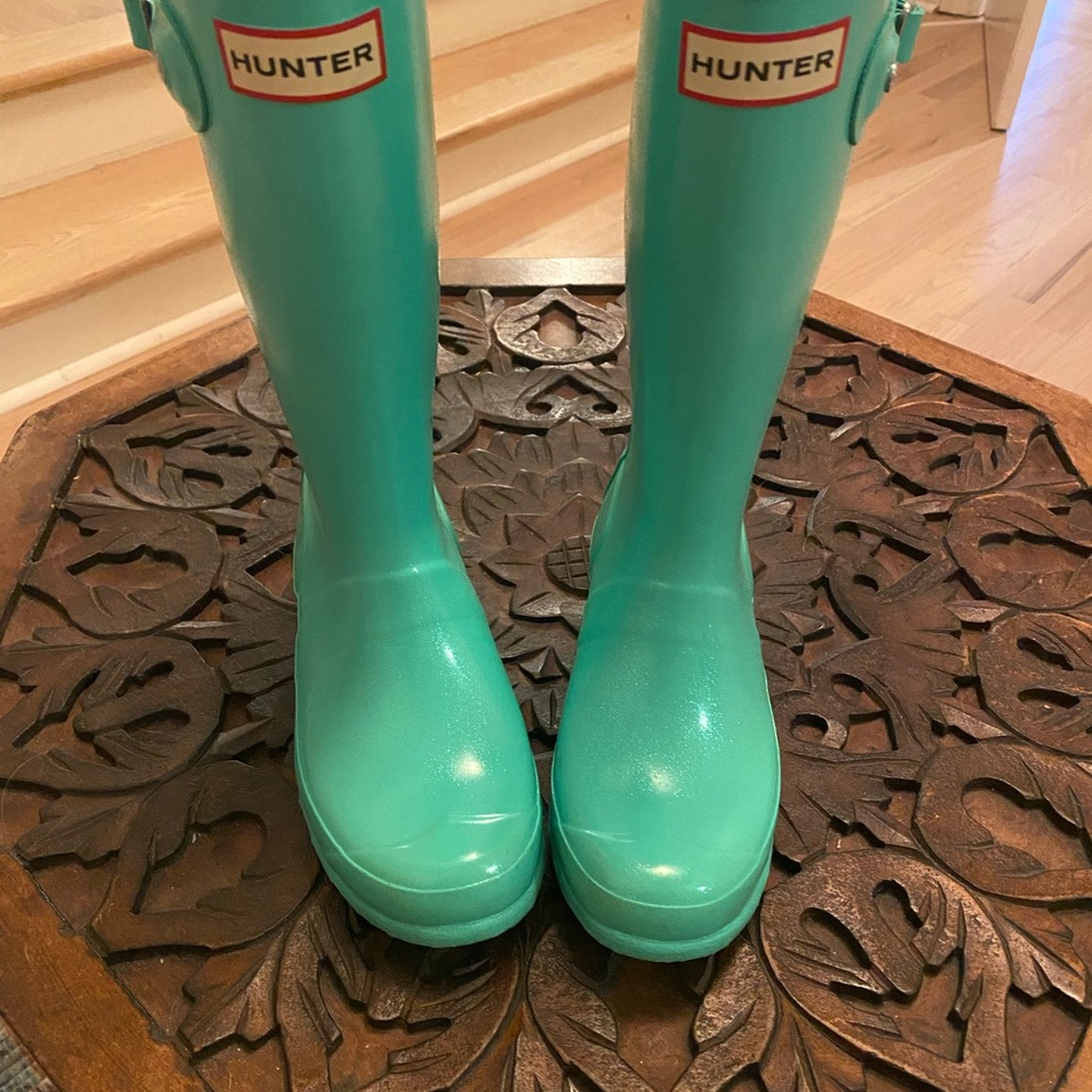 Girls turquoise Hunter boots. Size US 2/3